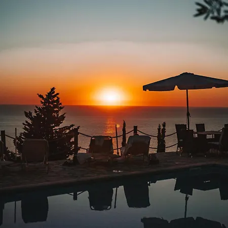 Sunset View * Áyios Nikítas