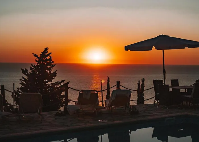 Sunset View * Áyios Nikítas